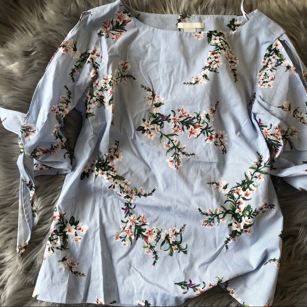 Floral top